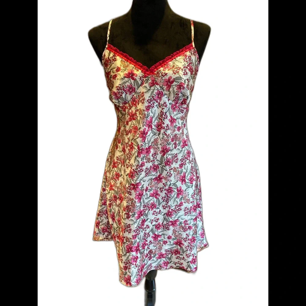 Adonna‎ Lingerie Spagetti Strap Nightgown Pink Print Silky Feel Size Large Sexy